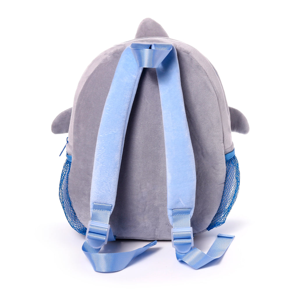 Adjustable grey shoulder straps on Archie the Shark toddler bag.
